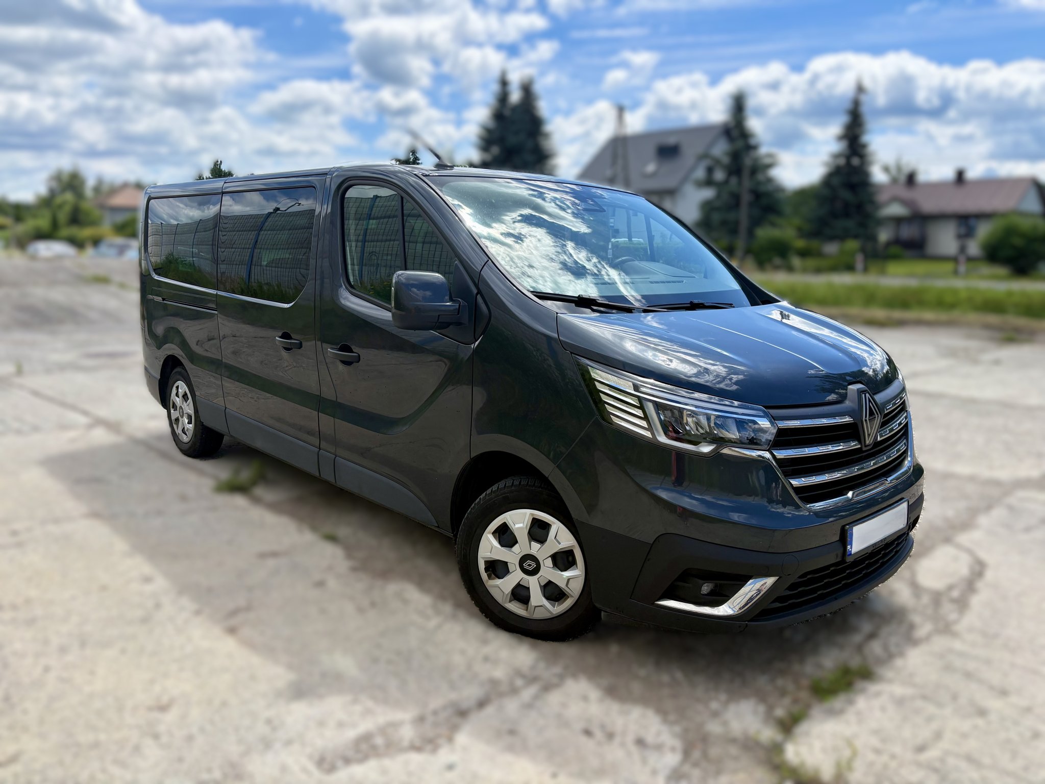 Odstąpię leasing Renault Trafic kombi 2.0 dci 150 km euro 6 - 9 os / CESJA LEASINGU /, zdjęcie 1